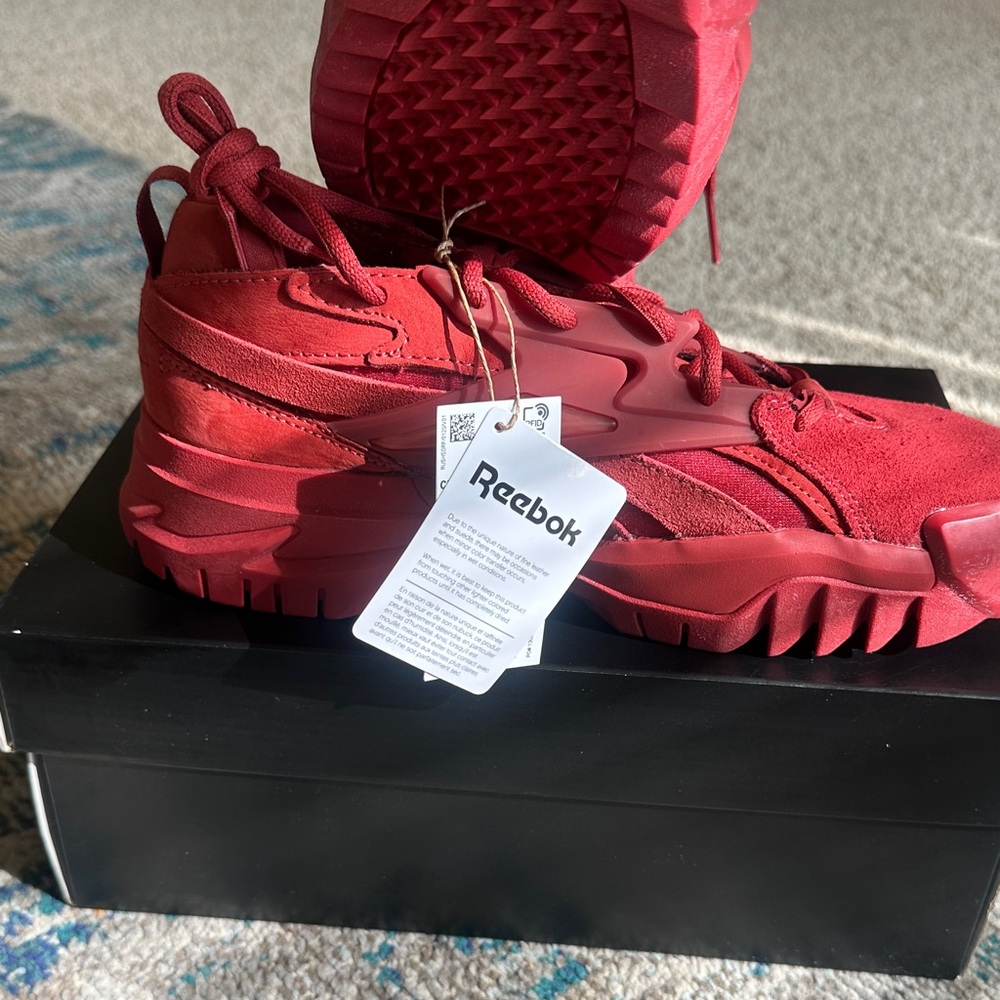 Cardi B Reebok - Picture 5 of 6